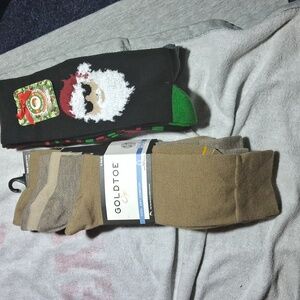 🆕️ Mens 5 pair gold toe socks size 6- 12.5 4 pair mens holiday socks size 8- 12